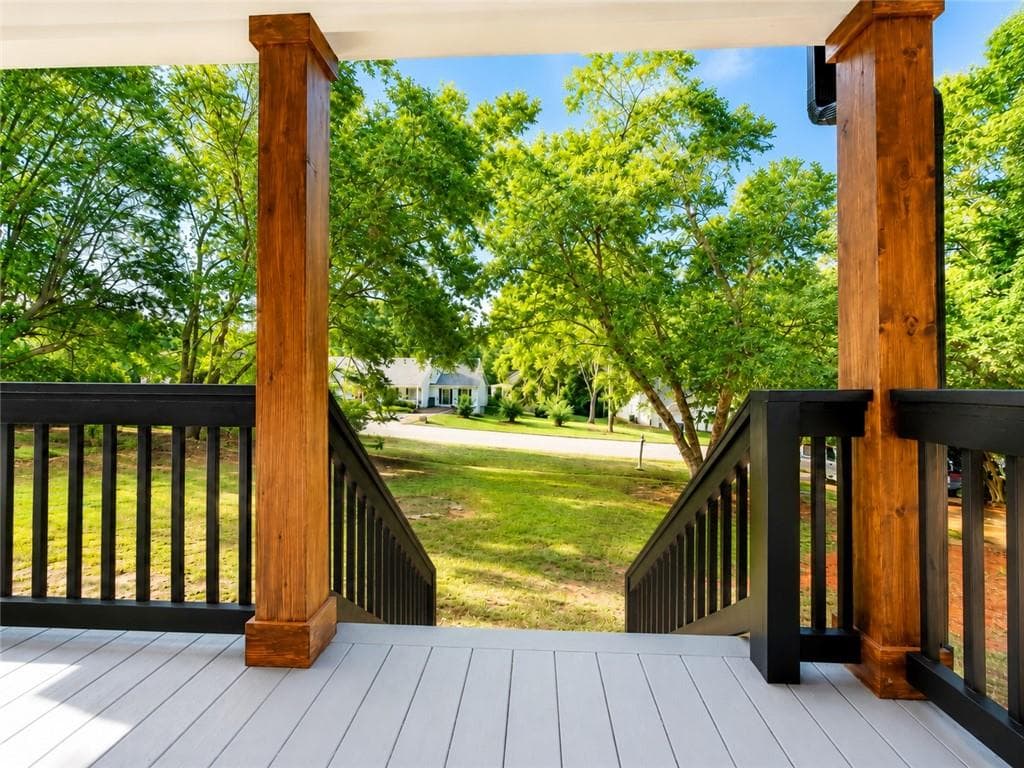 4 bedroom, 3 bathroom, 2,049 sq ft single family residence for sale at 30 Oaklake Drive, Covington, GA 30016 — photo 6