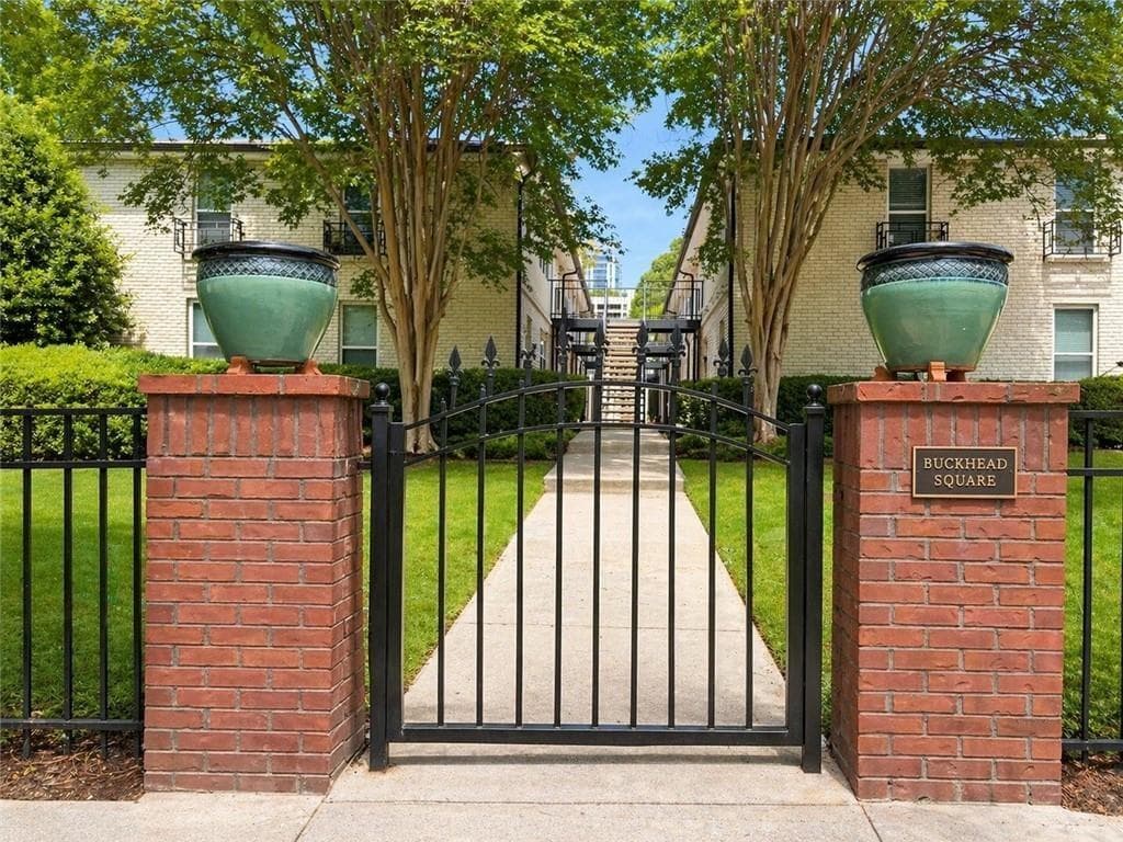 2 bedroom, 1 bathroom, 753 sq ft condominium for rent at 48 Peachtree Avenue 213, Atlanta, GA 30305 for $1,700 a month — photo 1 of 34
