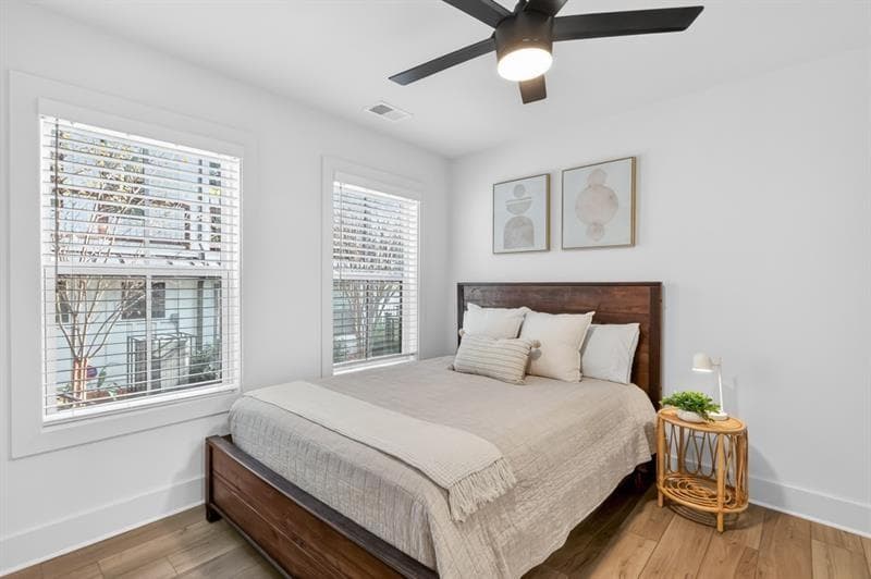 3 bedroom, 3 bathroom, 1,370 sq ft townhouse for sale at 4455 Dandelion Lane, Atlanta, GA 30342 — photo 5