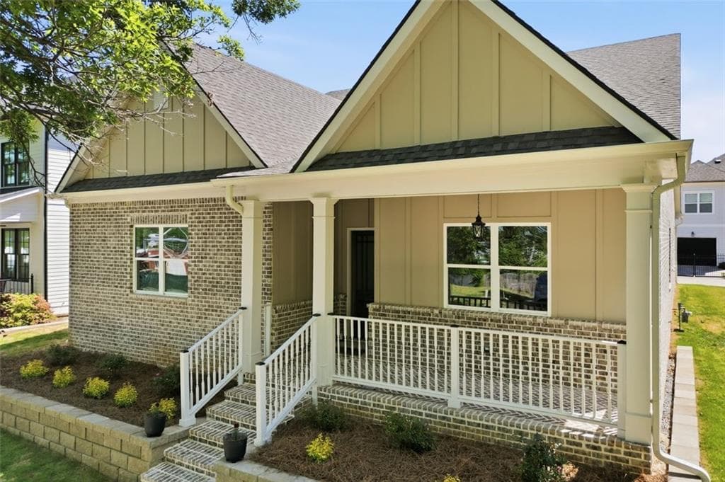 4 bedroom, 4 bathroom, 2,905 sq ft single family residence for sale at 2107 E Haven Drive, Covington, GA 30014 — photo 2