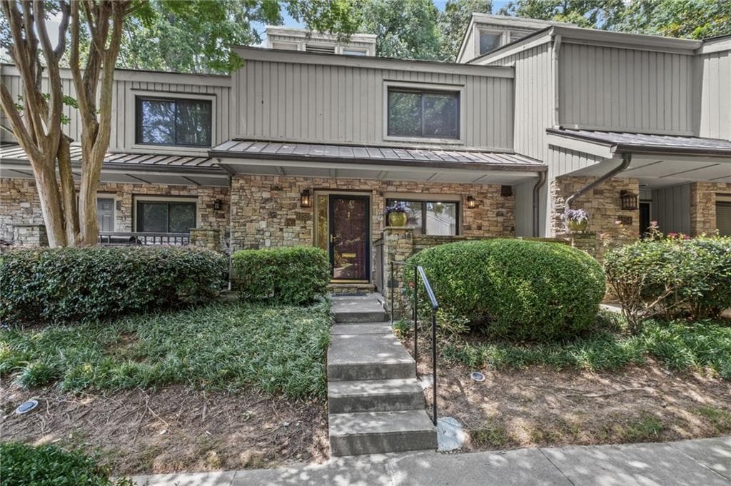 3 bedroom, 3 bathroom, 1,584 sq ft townhouse for sale at 1252 Druid Knoll Drive, Brookhaven, GA 30319 — photo 2