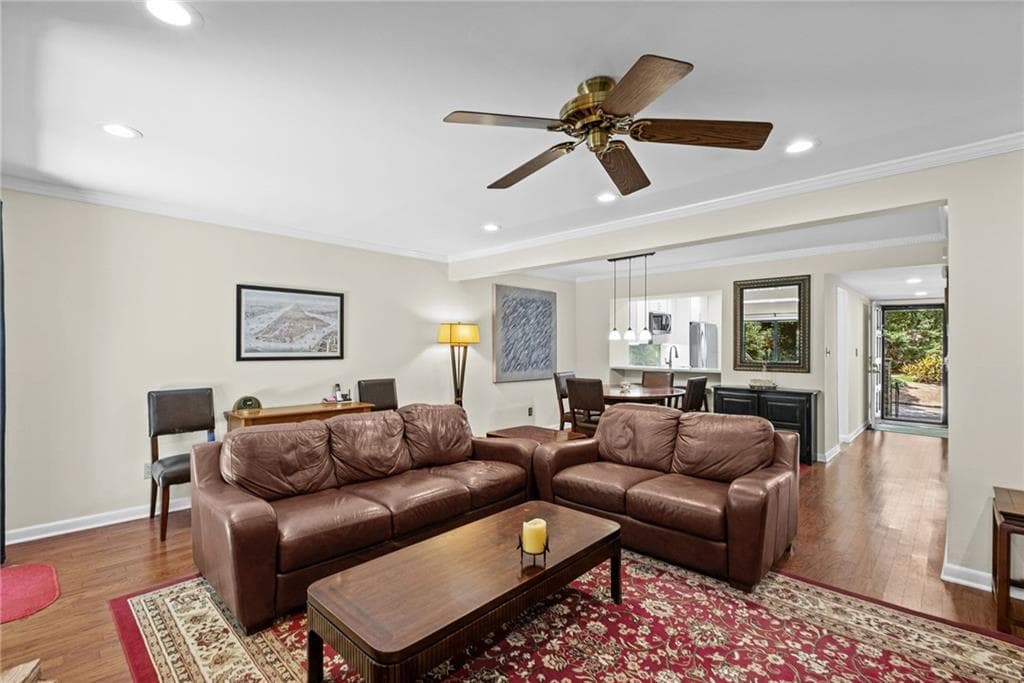 3 bedroom, 3 bathroom, 1,584 sq ft townhouse for sale at 1252 Druid Knoll Drive, Brookhaven, GA 30319 — photo 9