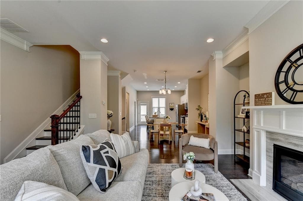 4 bedroom, 4 bathroom, 1,600 sq ft townhouse for sale at 1815 Hislop Lane, Atlanta, GA 30345 — photo 5