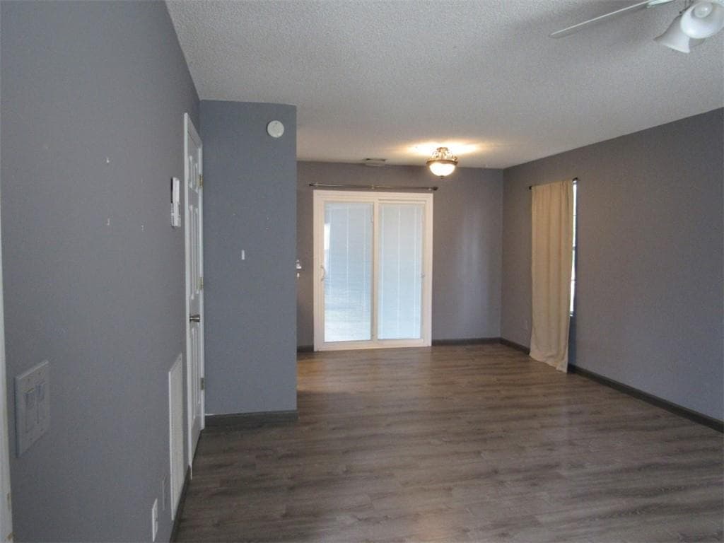 2 bedroom, 3 bathroom, 1,248 sq ft townhouse under contract at 121 Westside, Cartersville, GA 30120 — photo 5