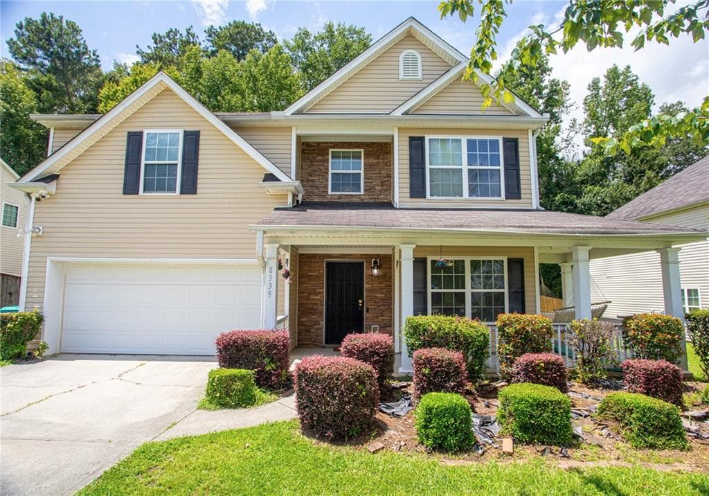 5 bedroom, 3 bathroom, 2,464 sq ft single family residence under contract at 8339 Milam Loop, Fairburn, GA 30213 — photo 3