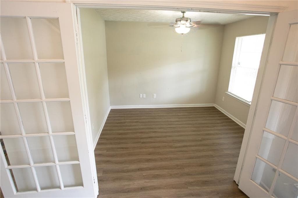 5 bedroom, 3 bathroom, 2,464 sq ft single family residence under contract at 8339 Milam Loop, Fairburn, GA 30213 — photo 6