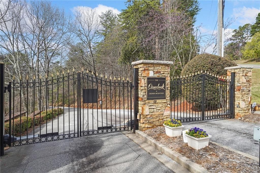 single family residence for sale at Lot 20 Crown Mountain Way, Dahlonega, GA 30533