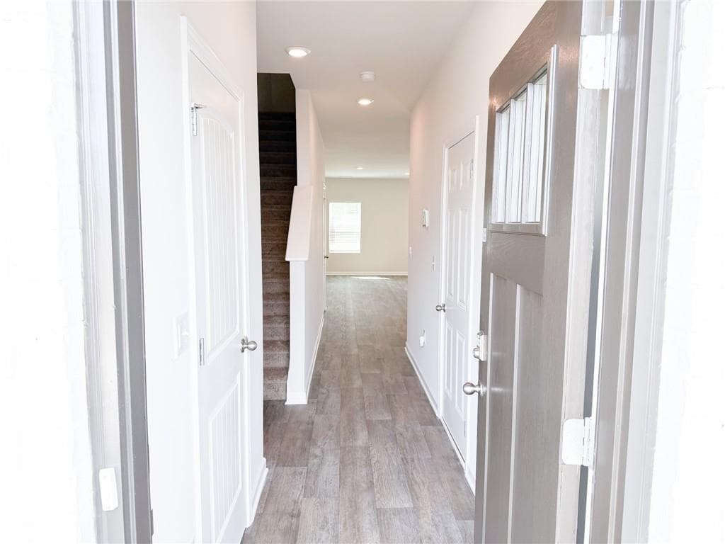 3 bedroom, 3 bathroom, 1,590 sq ft townhouse for rent at 5256 Magnolia Grove Way, Gainesville, GA 30504 for $1,995 a month — photo 3