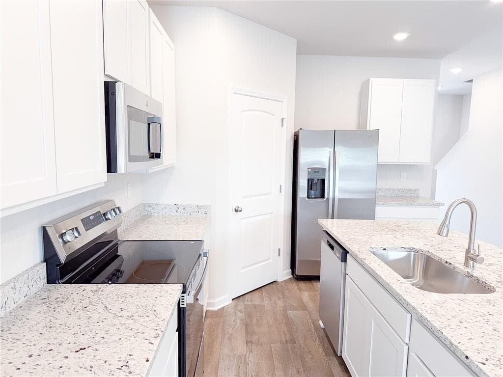 3 bedroom, 3 bathroom, 1,590 sq ft townhouse for rent at 5256 Magnolia Grove Way, Gainesville, GA 30504 for $1,995 a month — photo 5