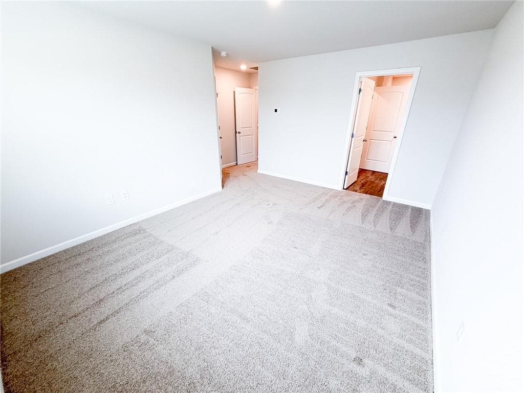 3 bedroom, 3 bathroom, 1,590 sq ft townhouse for rent at 5256 Magnolia Grove Way, Gainesville, GA 30504 for $1,995 a month — photo 8
