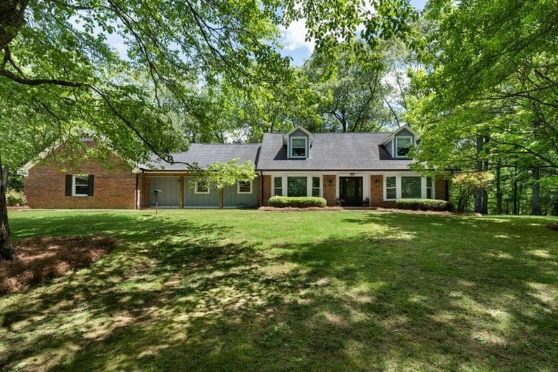 4 bedroom, 5 bathroom, 4,904 sq ft single family residence for sale at 311 Herring Road, Armuchee, GA 30105 — photo 2