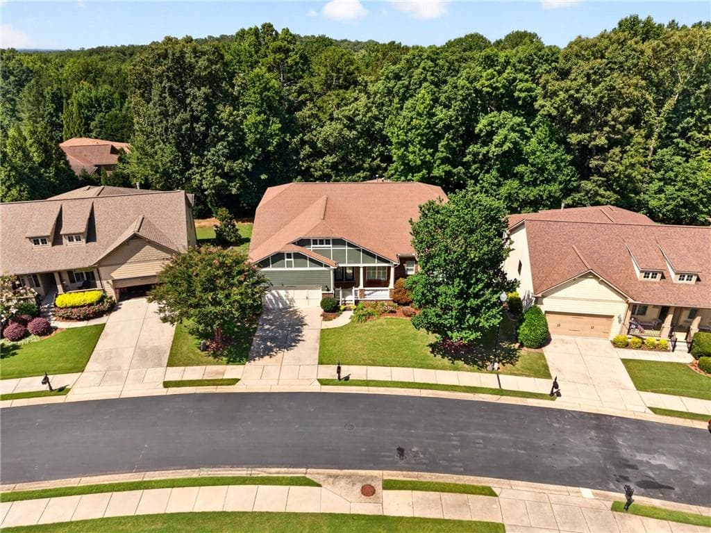 4 bedroom, 4 bathroom, 6,150 sq ft single family residence for sale at 408 Larkspur Drive, Canton, GA 30114 — photo 8