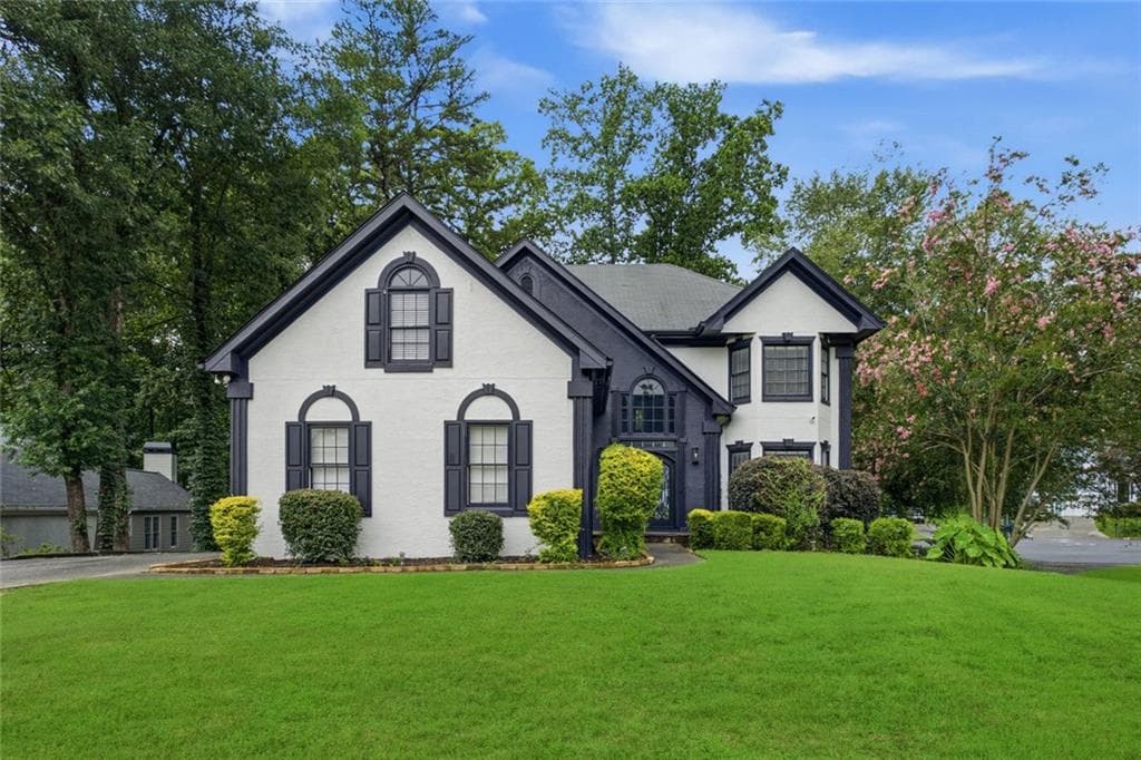 5 bedroom, 4 bathroom, 3,674 sq ft single family residence for sale at 1460 Midland Way, Lawrenceville, GA 30043 — photo 3