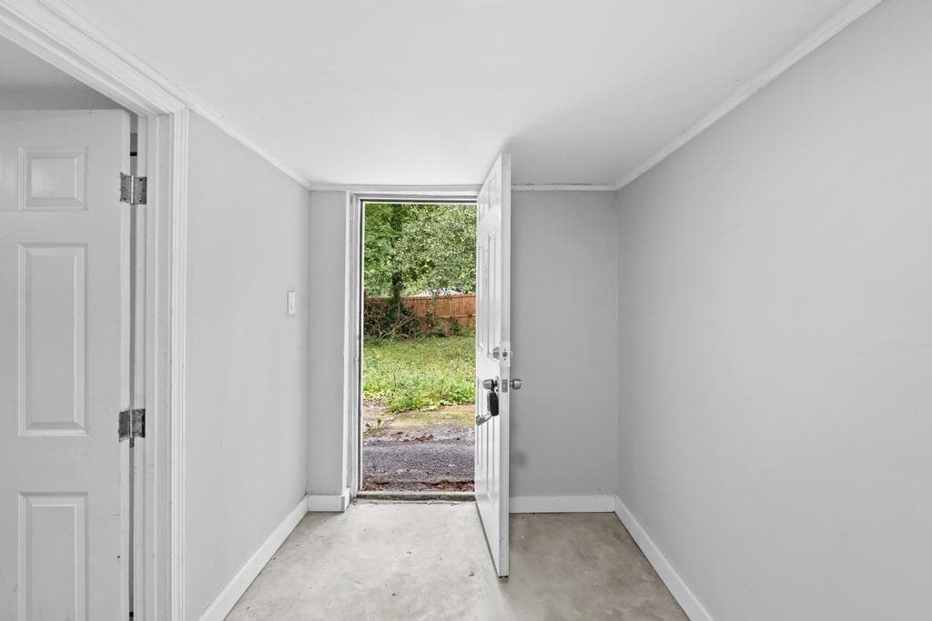 triplex for sale at 556 Cairo Street, Atlanta, GA 30314 — photo 5