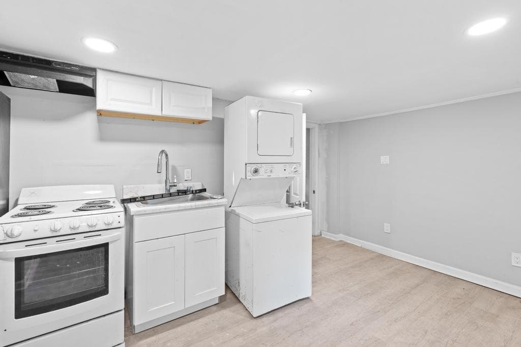 triplex for sale at 556 Cairo Street, Atlanta, GA 30314 — photo 8
