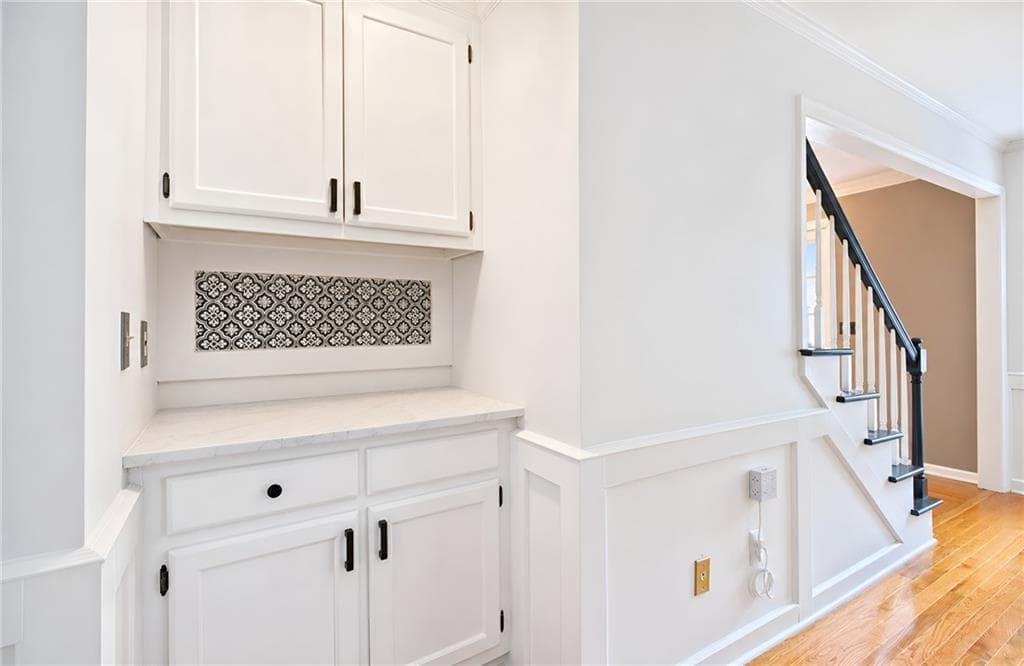 4 bedroom, 3 bathroom, 2,568 sq ft single family residence for rent at 320 Derby Ridge Trace, Roswell, GA 30075 for $3,600 a month — photo 10