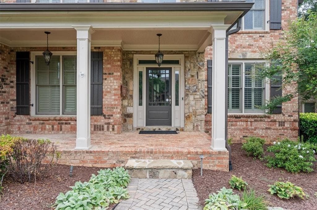 5 bedroom, 5 bathroom, 5,275 sq ft single family residence for sale at 4703 Grandview Parkway, Flowery Branch, GA 30542 — photo 5