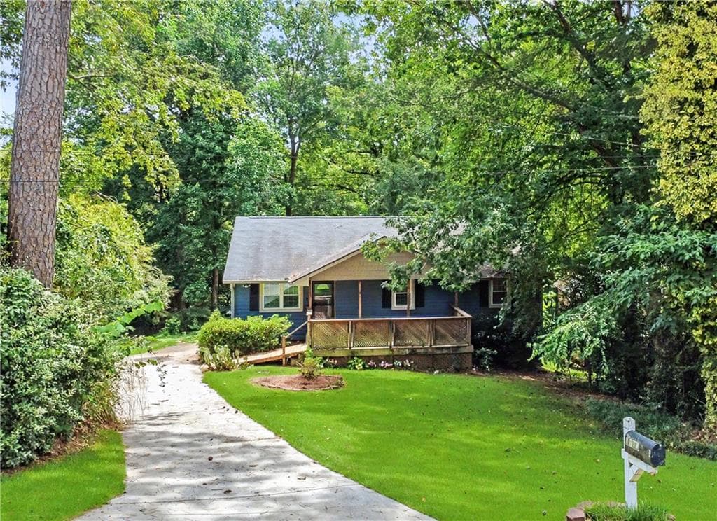 3 bedroom, 2 bathroom, 1,521 sq ft single family residence sold at 3180 Oak Drive, Lawrenceville, GA 30044