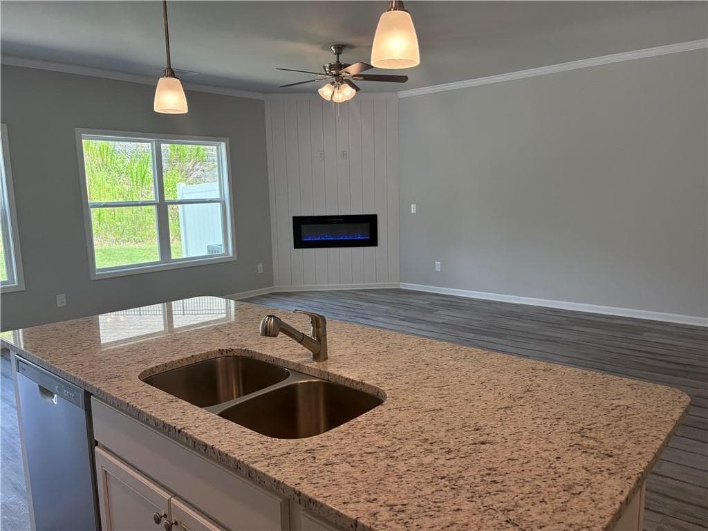 4 bedroom, 3 bathroom, 2,000 sq ft townhouse for sale at 5278 Fox Den Road, Oakwood, GA 30566 — photo 6