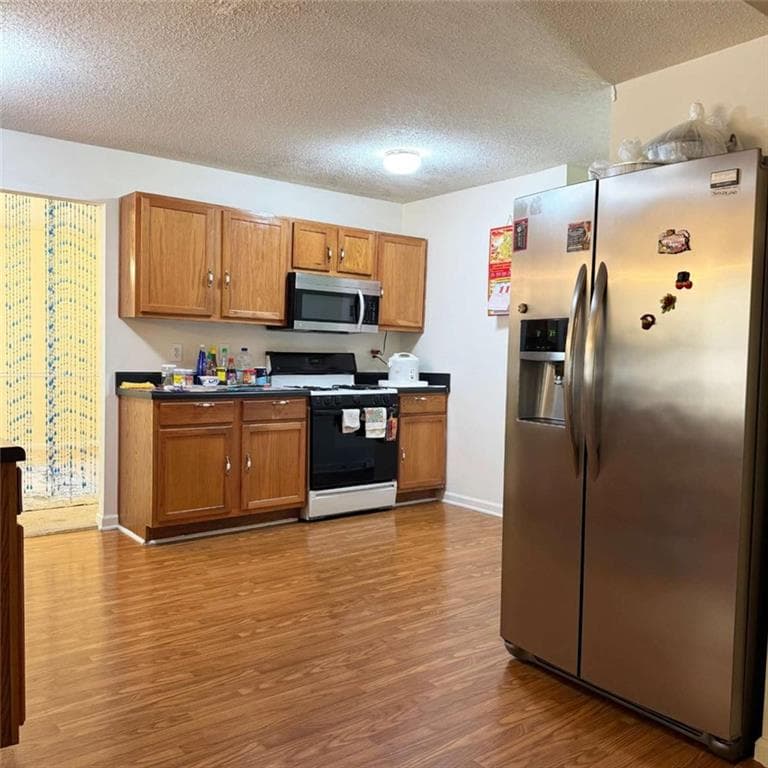 4 bedroom, 3 bathroom, 2,488 sq ft single family residence for sale at 2465 Marsh Rabbit Bnd, Decatur, GA 30035 — photo 10
