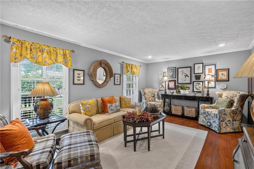 4 bedroom, 3 bathroom, 2,136 sq ft single family residence under contract at 1701 Driftwood Place, Snellville, GA 30078 — photo 8