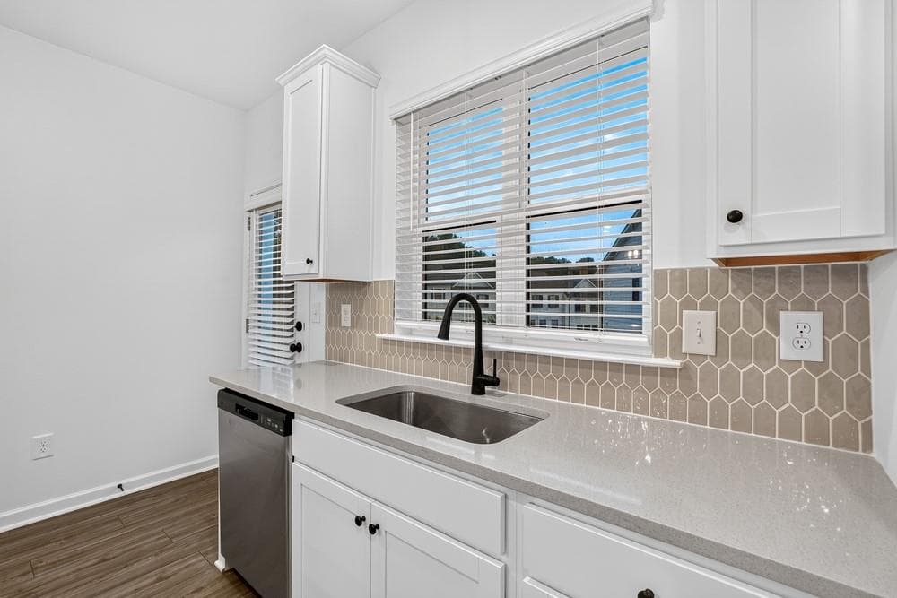 3 bedroom, 4 bathroom, 1,967 sq ft townhouse under contract at 502 Provence Gate Lane, Lawrenceville, GA 30044 — photo 8