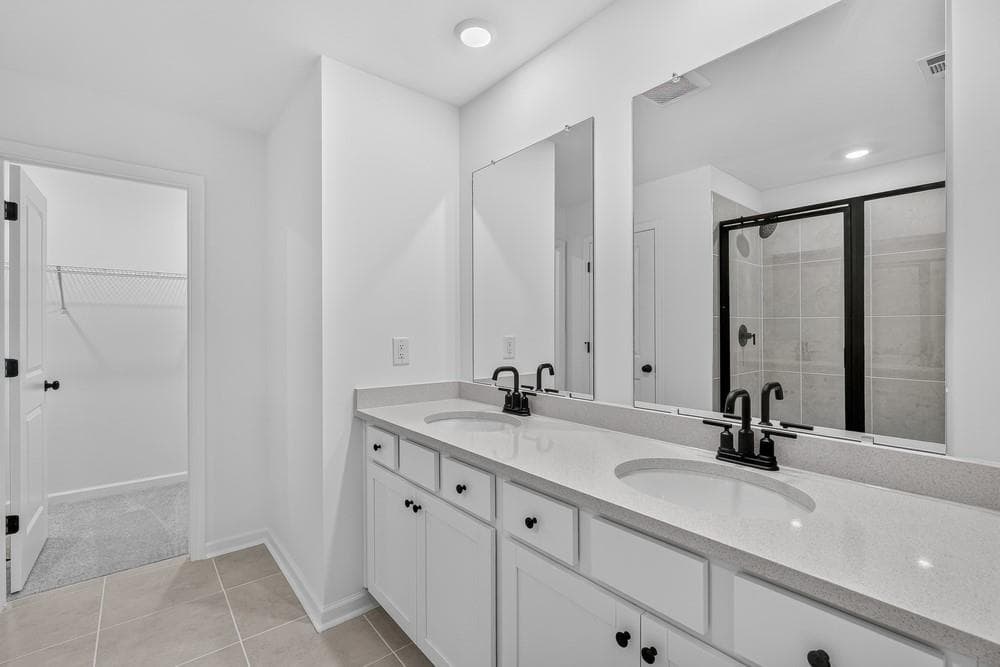 3 bedroom, 4 bathroom, 1,967 sq ft townhouse under contract at 502 Provence Gate Lane, Lawrenceville, GA 30044 — photo 6