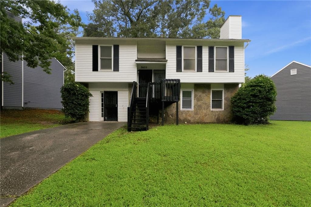 4 bedroom, 2 bathroom, 1,788 sq ft single family residence for sale at 5455 Fox Haven Trail, Stone Mountain, GA 30088