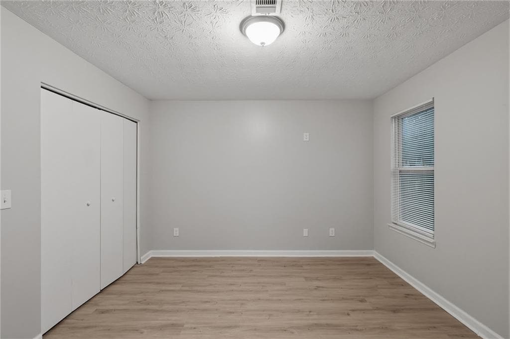 4 bedroom, 2 bathroom, 1,788 sq ft single family residence for sale at 5455 Fox Haven Trail, Stone Mountain, GA 30088 — photo 8
