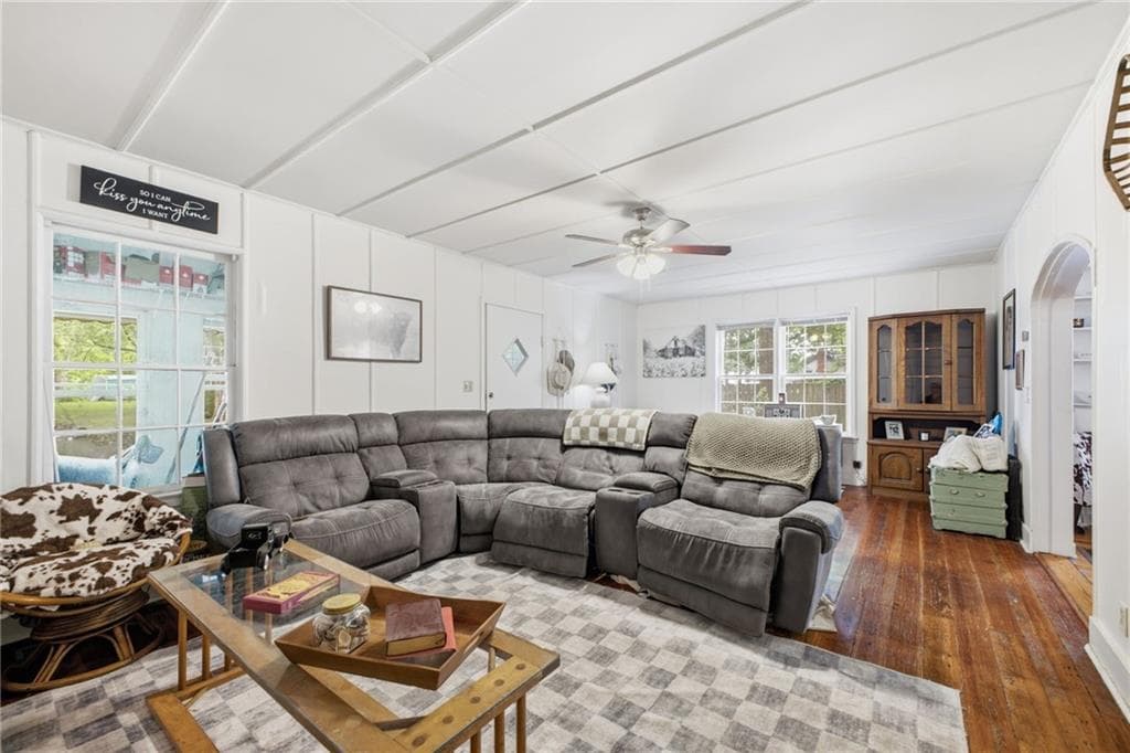 3 bedroom, 2 bathroom, 1,739 sq ft single family residence for sale at 4 Craven Street, Armuchee, GA 30124 — photo 2
