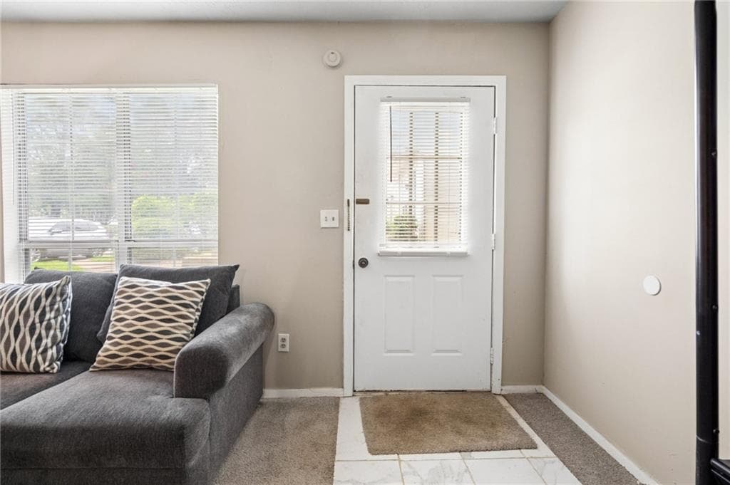 2 bedroom, 2 bathroom, 1,064 sq ft condominium for sale at 6698 Witherington Court, Norcross, GA 30093 — photo 3