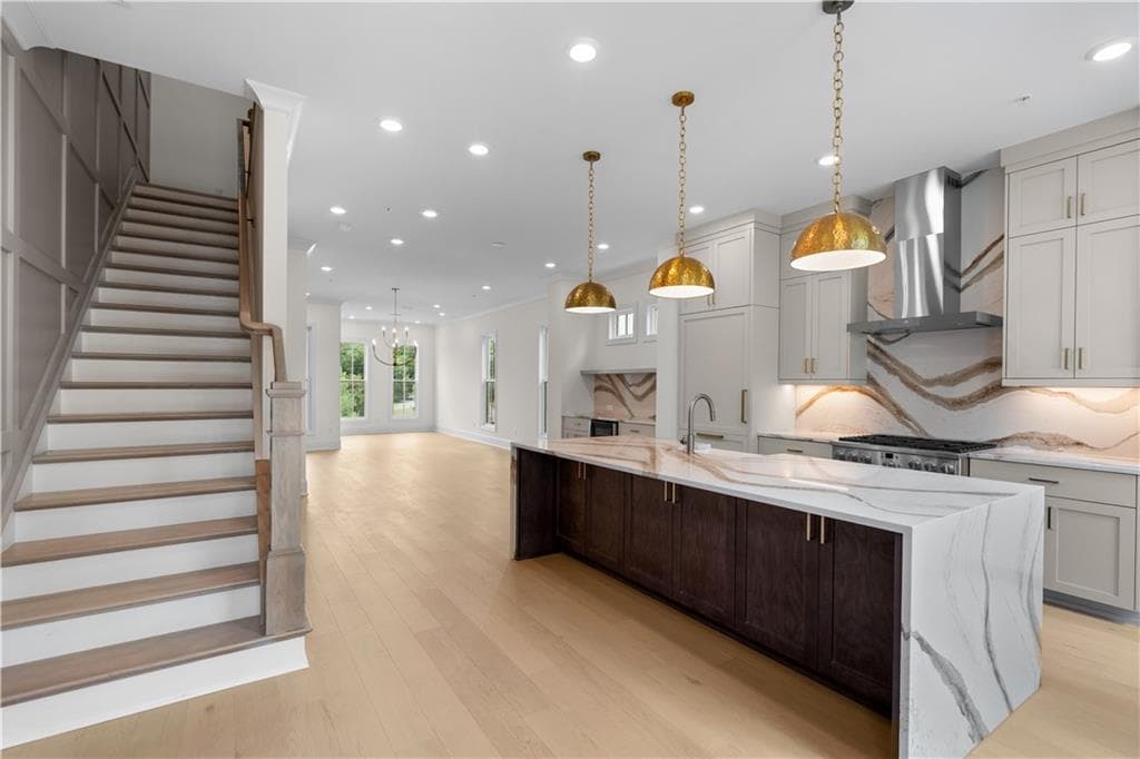 3 bedroom, 4 bathroom, 2,105 sq ft townhouse for sale at 3155 Paley Drive, Alpharetta, GA 30009 — photo 2