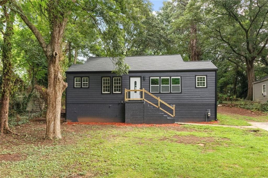 3 bedroom, 1 bathroom, 981 sq ft single family residence under contract at 500 Allendale Drive, Decatur, GA 30032