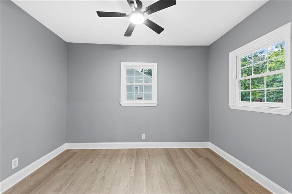 3 bedroom, 1 bathroom, 981 sq ft single family residence under contract at 500 Allendale Drive, Decatur, GA 30032 — photo 8