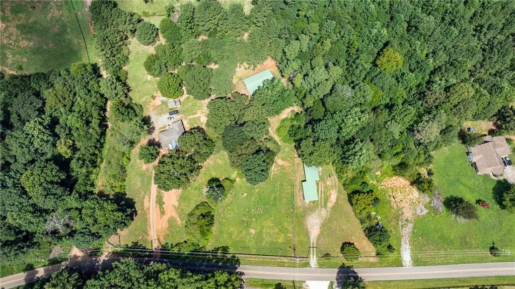 3 bedroom, 1 bathroom, 1,020 sq ft single family residence under contract at 2140 Wilkie Road, Alpharetta, GA 30004 — photo 2