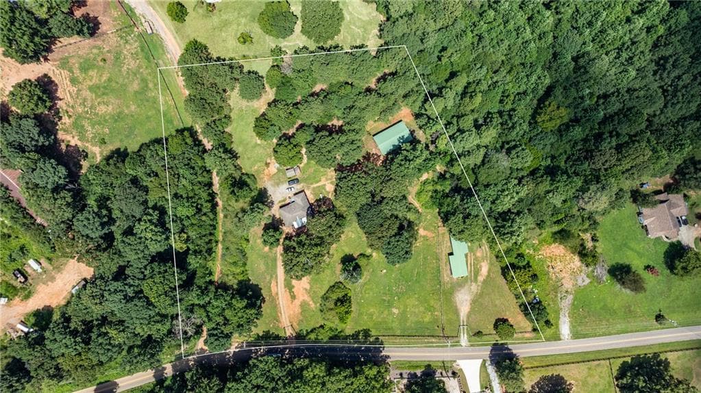 3 bedroom, 1 bathroom, 1,020 sq ft single family residence under contract at 2140 Wilkie Road, Alpharetta, GA 30004 — photo 3