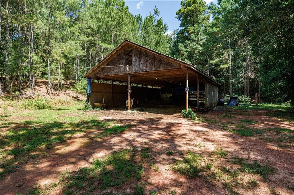 3 bedroom, 1 bathroom single family residence under contract at 2140 Wilkie Road, Alpharetta, GA 30004 — photo 5