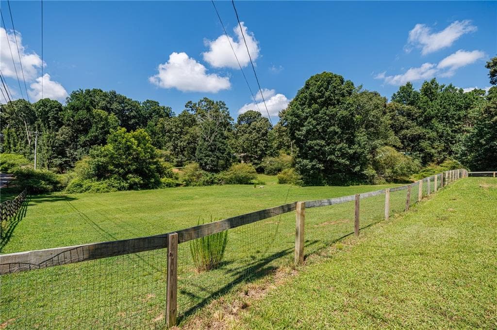 3 bedroom, 1 bathroom single family residence under contract at 2140 Wilkie Road, Alpharetta, GA 30004 — photo 10