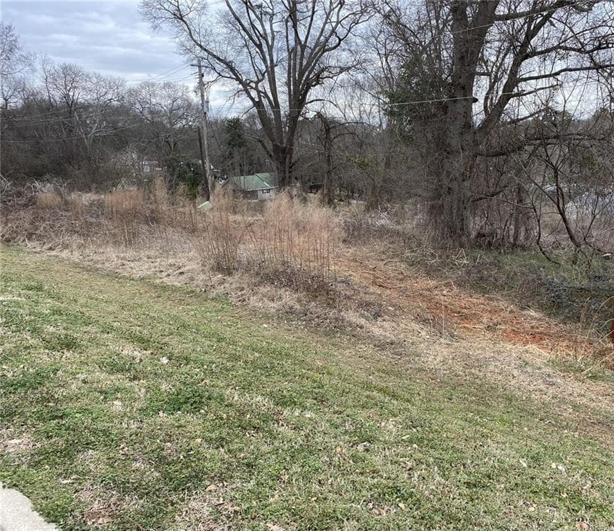 single family residence for sale at 982 S Broad Street, Commerce, GA 30529 — photo 4