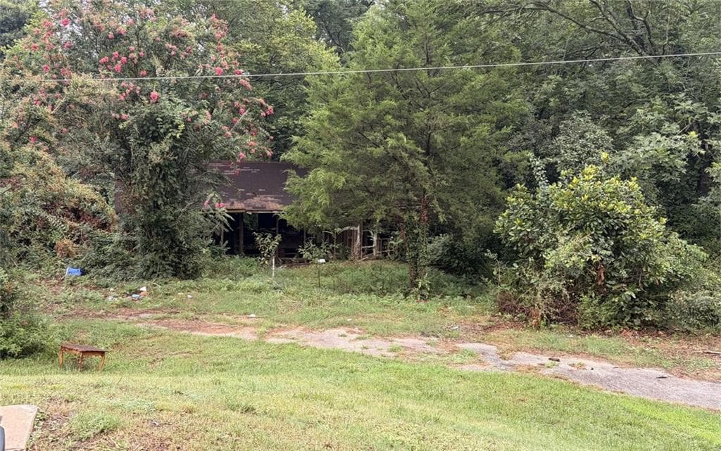 single family residence for sale at 982 S Broad Street, Commerce, GA 30529 — photo 6