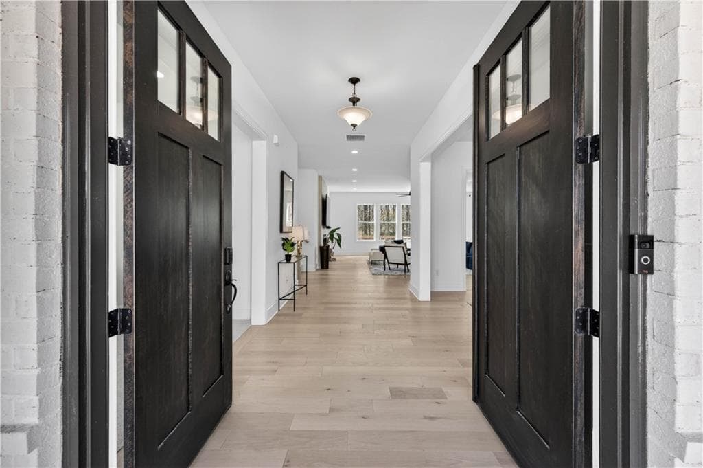 5 bedroom, 6 bathroom, 5,220 sq ft single family residence for rent at 512 Cedar Crest Circle, Woodstock, GA 30188 for $6,300 a month — photo 3