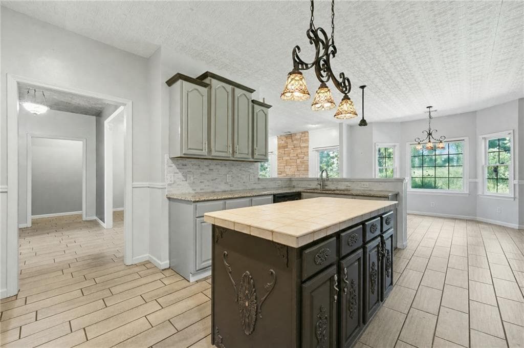 5 bedroom, 4 bathroom, 4,248 sq ft single family residence for sale at 5258 Amberton Court, Powder Springs, GA 30127 — photo 9