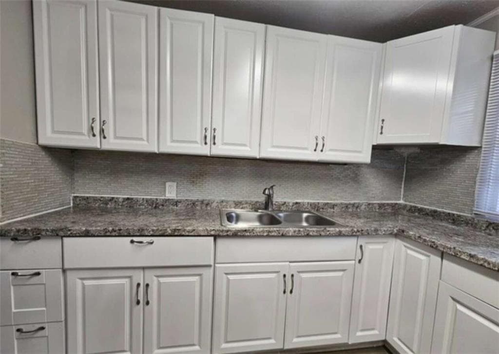 3 bedroom, 1 bathroom, 936 sq ft single family residence for sale at 3069 McKenzie Road, East Point, GA 30344 — photo 3