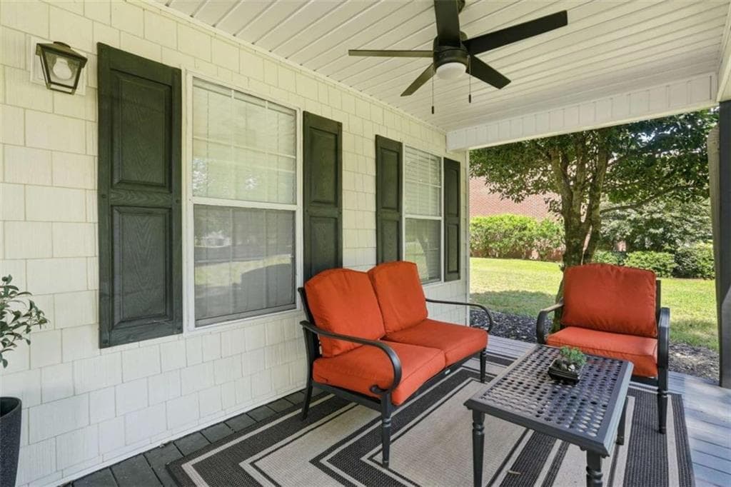 4 bedroom, 3 bathroom, 2,829 sq ft single family residence for sale at 195 Gateway Drive, Rocky Face, GA 30740 — photo 6