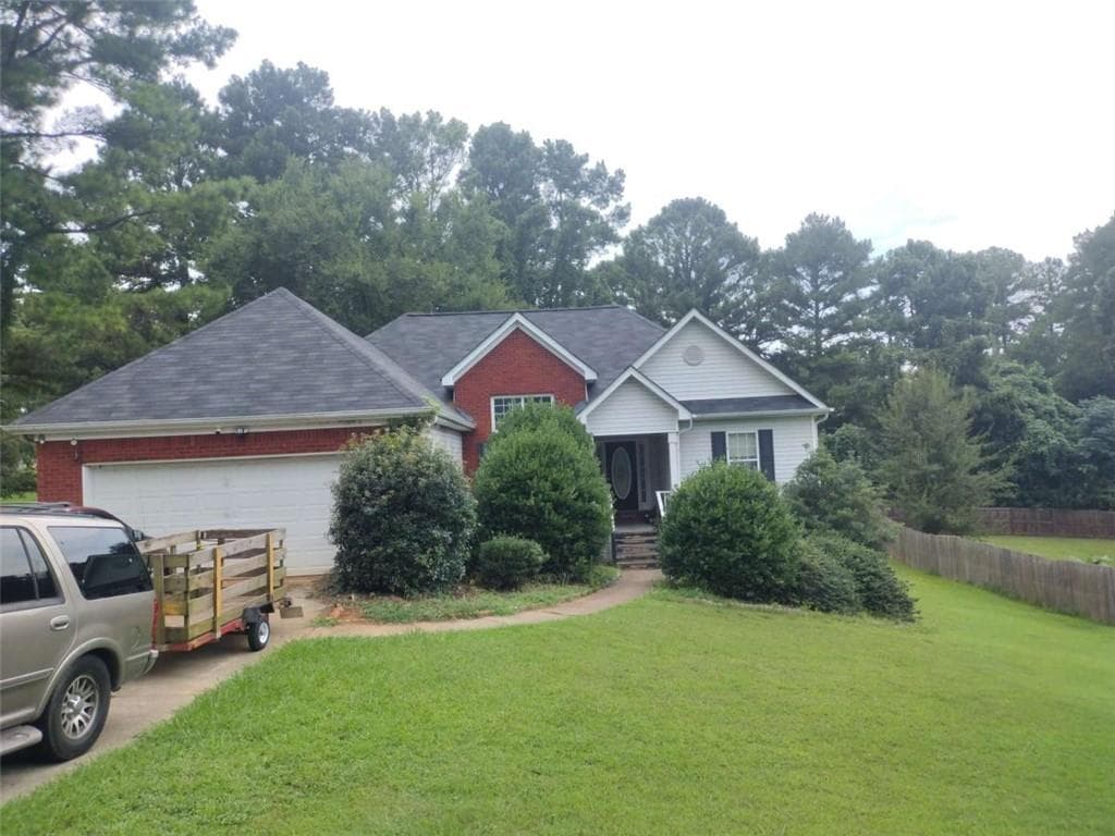 4 bedroom, 3 bathroom, 1,562 sq ft single family residence under contract at 4294 Northridge Trail, Ellenwood, GA 30294 — photo 3