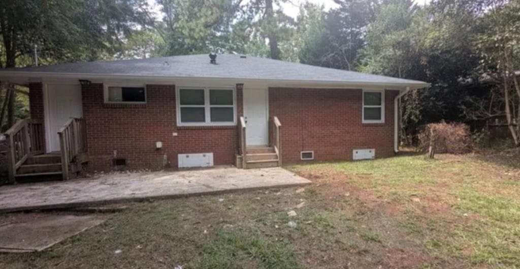 3 bedroom, 1 bathroom, 1,447 sq ft single family residence for sale at 336 Laurel Lane, Stockbridge, GA 30281 — photo 1 of 19