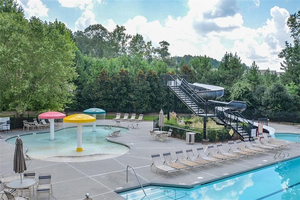 4 bedroom, 3 bathroom, 2,449 sq ft single family residence for rent at 254 Shaw Drive, Acworth, GA 30102 for $2,200 a month — photo 2