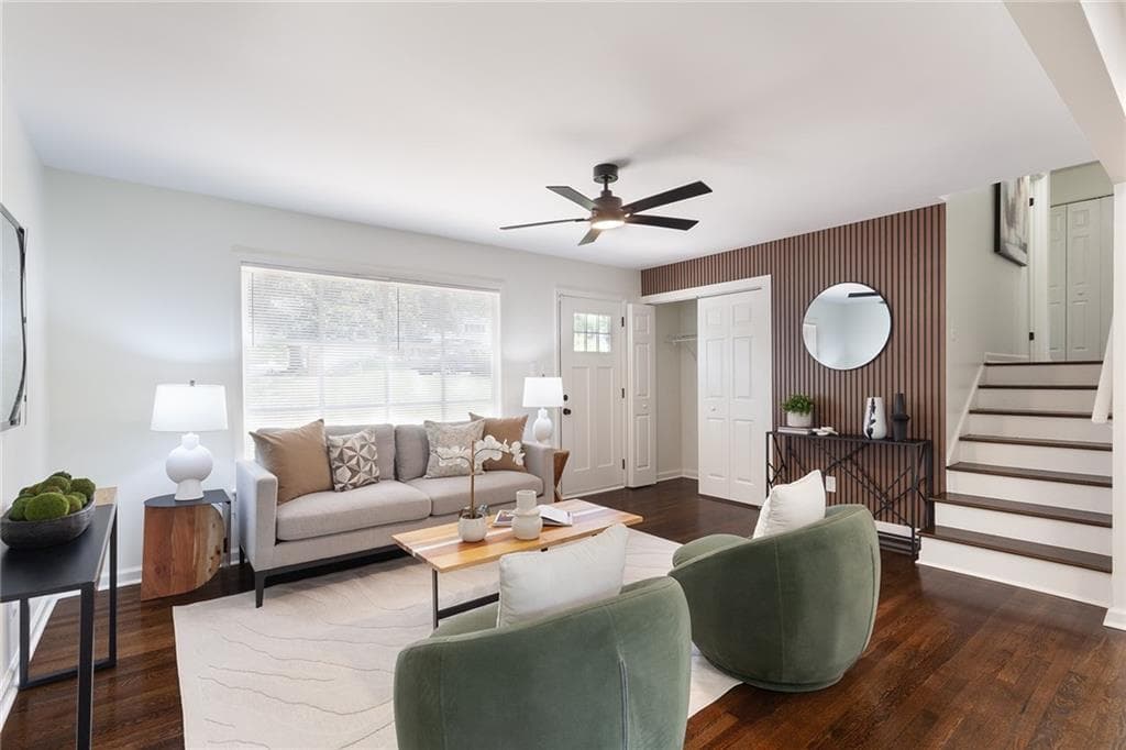 4 bedroom, 3 bathroom single family residence under contract at 3230 Vanderbilt Lane, Atlanta, GA 30318 — photo 5