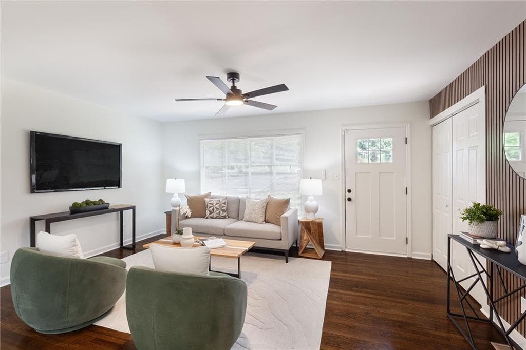 4 bedroom, 3 bathroom single family residence under contract at 3230 Vanderbilt Lane, Atlanta, GA 30318 — photo 7