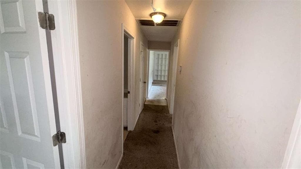 3 bedroom, 3 bathroom, 2,072 sq ft single family residence under contract at 748 Greenhill Drive, Conyers, GA 30012 — photo 6